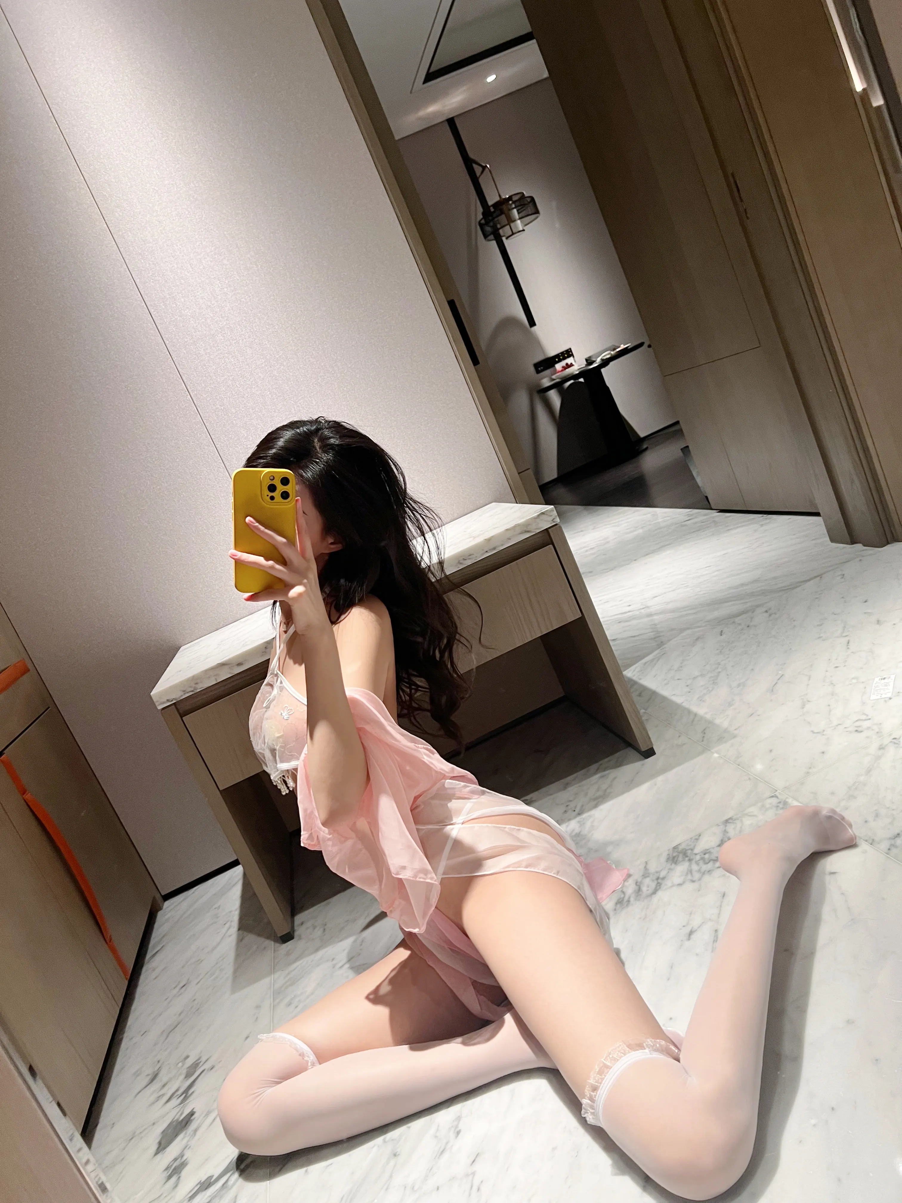 葛征 – 御姐仙女腿精 20P